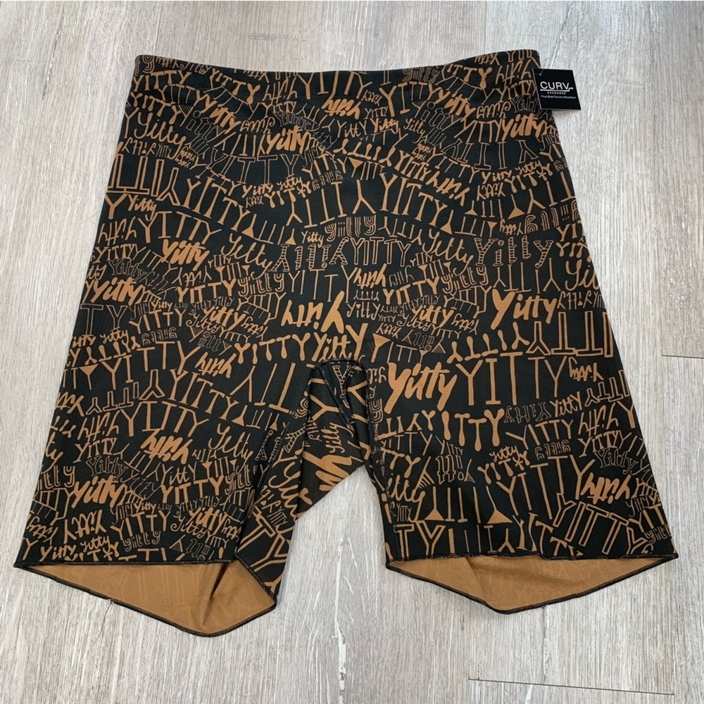 Yitty by Fabletics Mesh Me Smoothing High Waisted Shorts. Size 2X - Picture 2 of 5